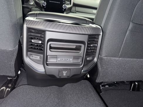New 2026 RAM 2500 Big Horn AWD/4WD image 33