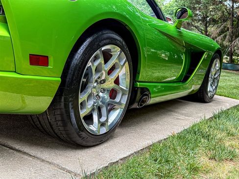 Used 2008 Dodge Viper SRT-10 RWD image 39