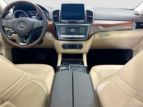 Used 2019 Mercedes-Benz GLS 550 4MATIC image 13