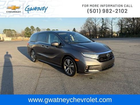 Used 2023 Honda Odyssey Touring image 3