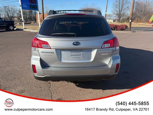 Used 2011 Subaru Outback 2.5i Premium w/ All-Weather Pkg image 4