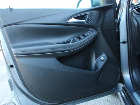 Used 2021 Buick Encore GX Select w/ Sport Touring Package image 16