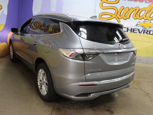 Used 2023 Buick Enclave Avenir w/ Avenir Technology Package AWD/4WD image 6
