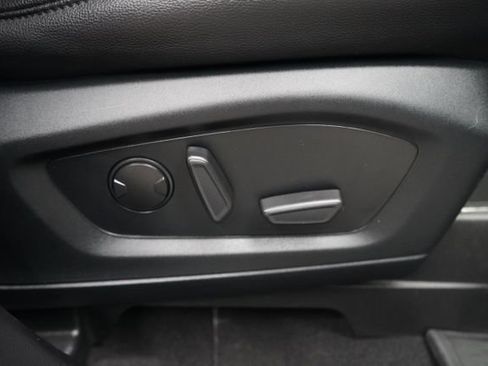 Used 2020 Ford Explorer XLT w/ Equipment Group 202A AWD/4WD image 58