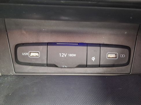 Certified 2023 Hyundai Tucson Limited AWD/4WD image 24