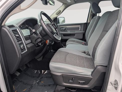 Used 2019 RAM 1500 Big Horn AWD/4WD image 15
