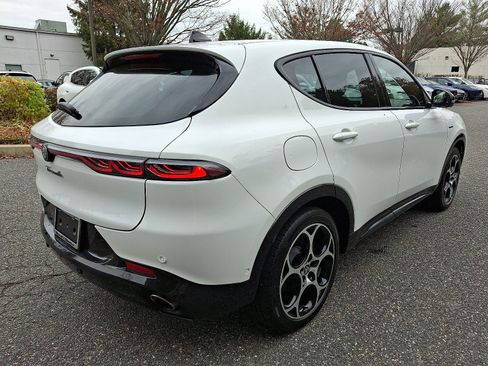 Used 2024 Alfa Romeo Tonale Veloce AWD/4WD image 4
