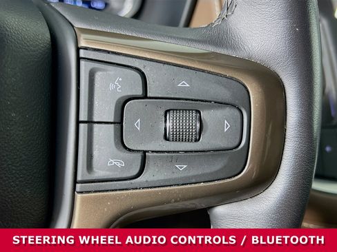 Used 2024 Chevrolet Suburban High Country w/ Advanced Technology Package image 16