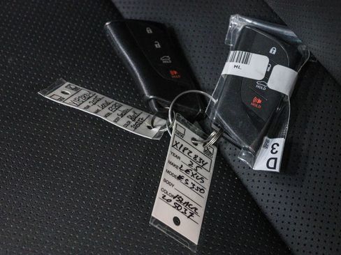 Used 2025 Lexus ES 350 w/ Accessory Package (Z1) FWD image 22