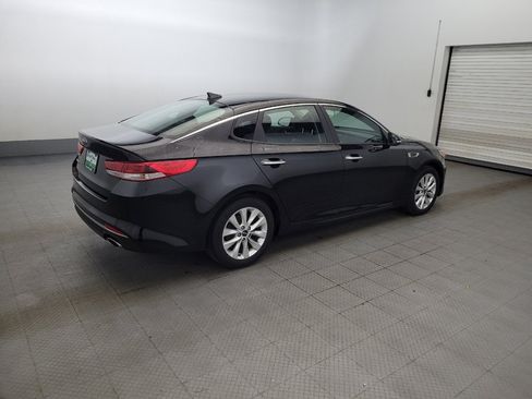 Used 2018 Kia Optima LX w/ 17" Alloy Wheels Package FWD image 10