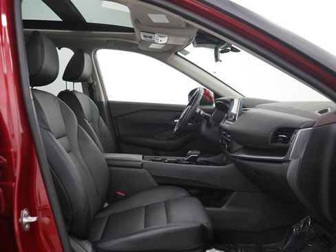 Used 2023 Nissan Rogue SV w/ SV Premium B Package AWD/4WD image 13