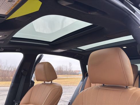 Used 2023 Lexus LS 500 Luxury w/ Luxury Package image 20