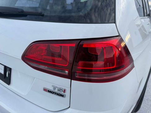 Used 2017 Volkswagen Golf Alltrack SE image 11