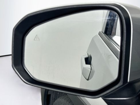 Used 2025 Hyundai Santa Fe SEL FWD image 16