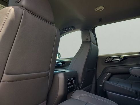 New 2026 Chevrolet Suburban LT w/ Comfort Package RWD image 15