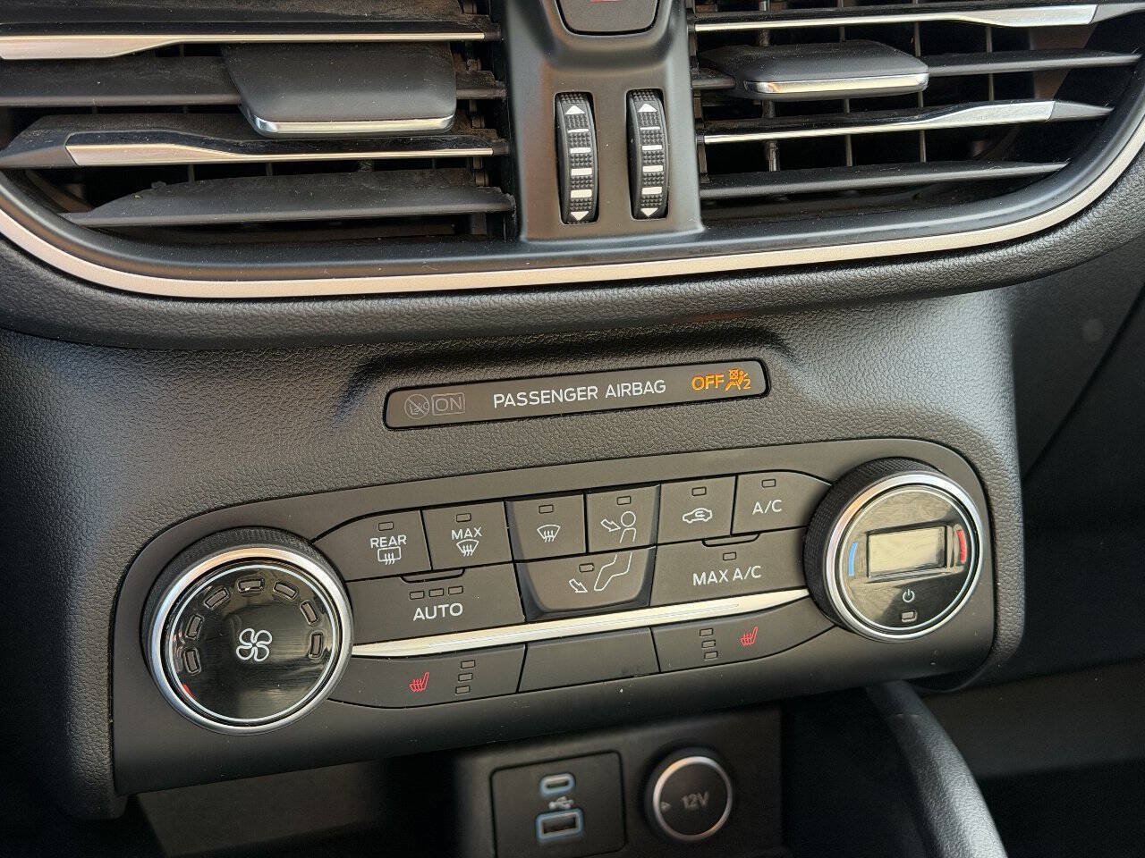 Used 2020 Ford Escape SE AWD/4WD image 21