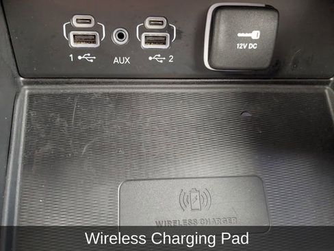 Used 2024 Jeep Grand Cherokee Laredo w/ Luxury Tech Group I image 23