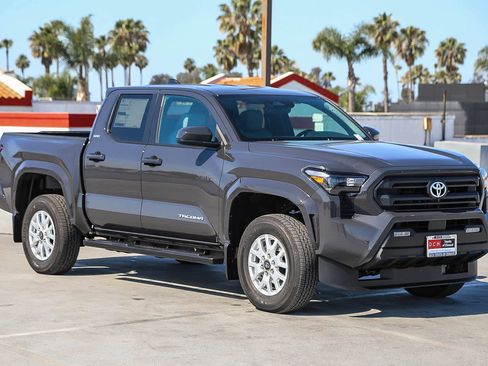 New 2026 Toyota Tacoma SR5 image 4