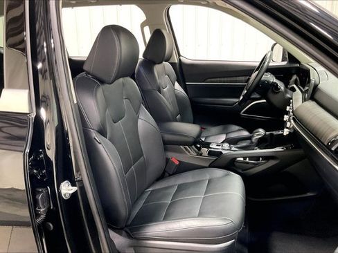 Used 2024 Kia Telluride EX w/ EX Captain's Chair Package AWD/4WD image 7