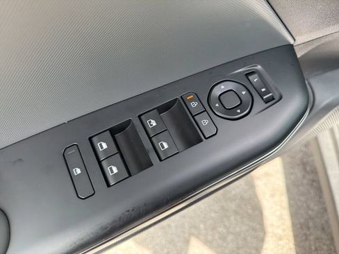 New 2026 Kia K4 FWD image 17