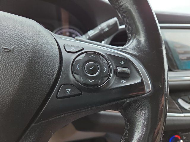 Used 2018 Buick Enclave Essence AWD/4WD image 14