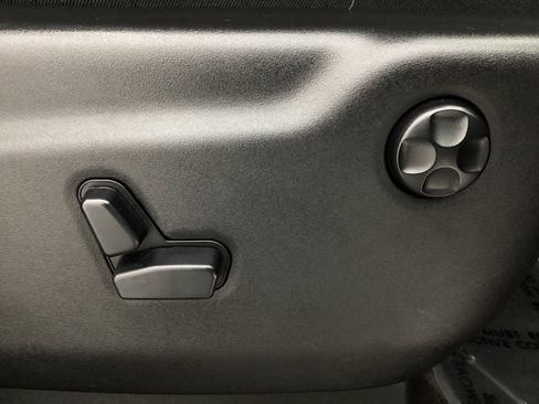 Used 2018 Jeep Grand Cherokee Limited AWD/4WD image 40