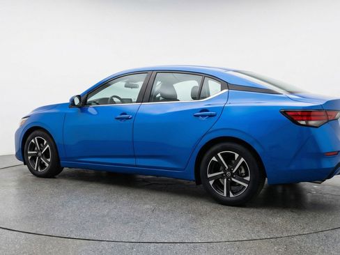 Used 2025 Nissan Sentra SV FWD image 6