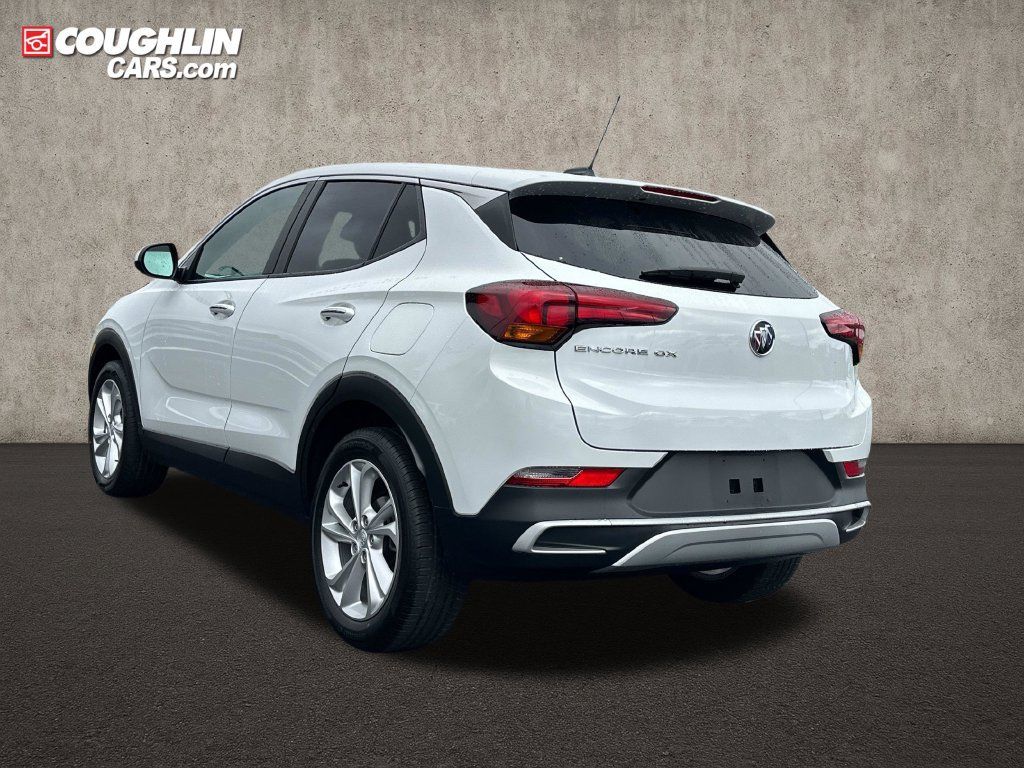Used 2023 Buick Encore GX Preferred w/ Cold Weather Comfort Package FWD image 5