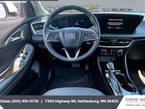 Used 2024 Buick Encore GX Preferred FWD image 5