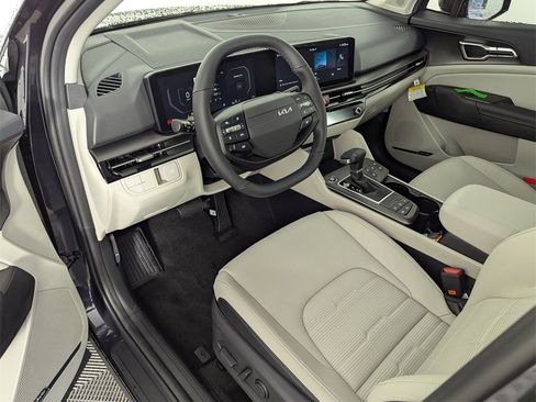 New 2026 Kia Sportage SX image 11