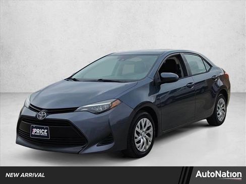 Used 2019 Toyota Corolla LE image 1
