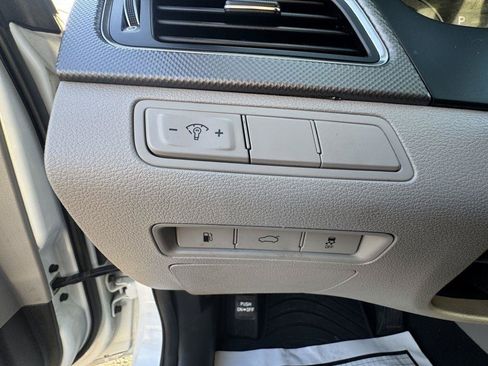 Used 2017 Hyundai Sonata SE FWD image 23