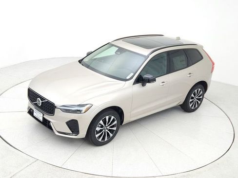 New 2025 Volvo XC60 B5 Core w/ Protection Package Premier image 13