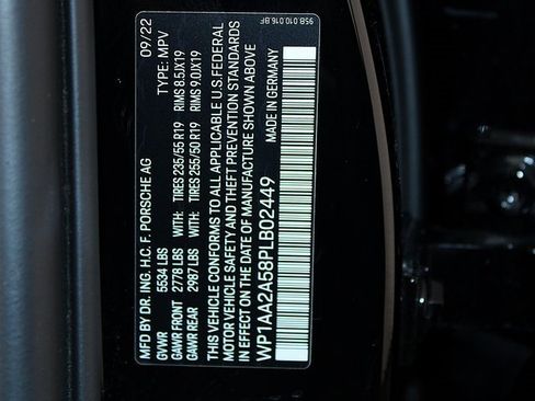 Used 2023 Porsche Macan image 29