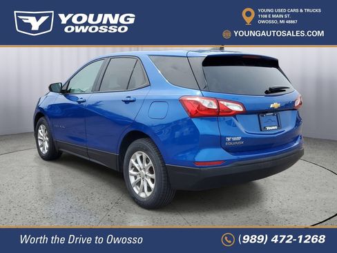 Used 2019 Chevrolet Equinox LS w/ LS Convenience Package FWD image 4