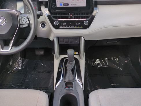 Certified 2023 Toyota Corolla Cross LE AWD/4WD image 18