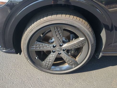 New 2025 Genesis GV70 3.5T Sport w/ Sport Advanced Package image 11