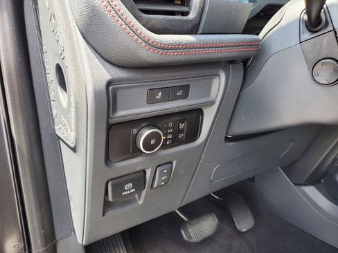 Used 2023 Ford Expedition Limited AWD/4WD image 13