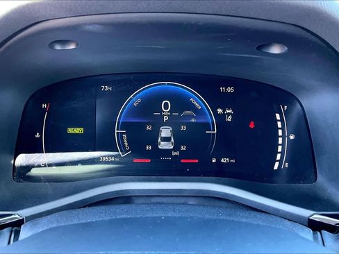 Used 2025 Toyota Camry LE FWD image 26