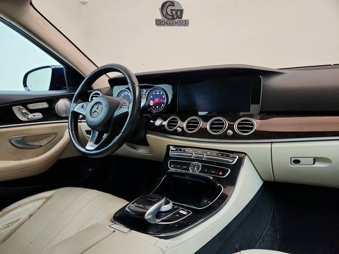 Used 2017 Mercedes-Benz E 300 image 27