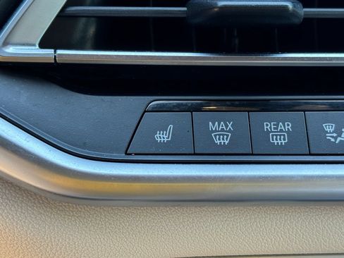 Used 2020 BMW X5 xDrive40i w/ M Sport Package AWD/4WD image 38