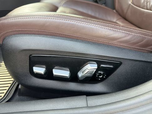 Used 2018 BMW 530e xDrive AWD/4WD image 22