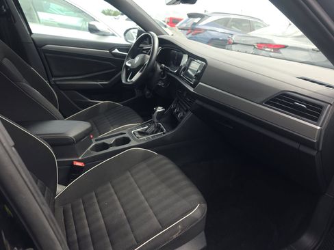 Used 2024 Volkswagen Jetta Sport FWD image 11