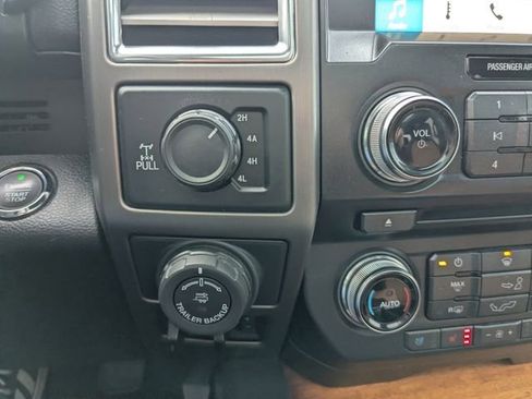 Used 2016 Ford F150 Limited w/ Trailer Tow Package image 30