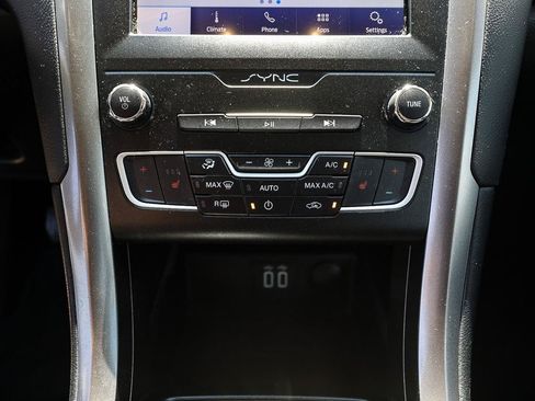 Certified 2020 Ford Fusion SEL FWD image 18