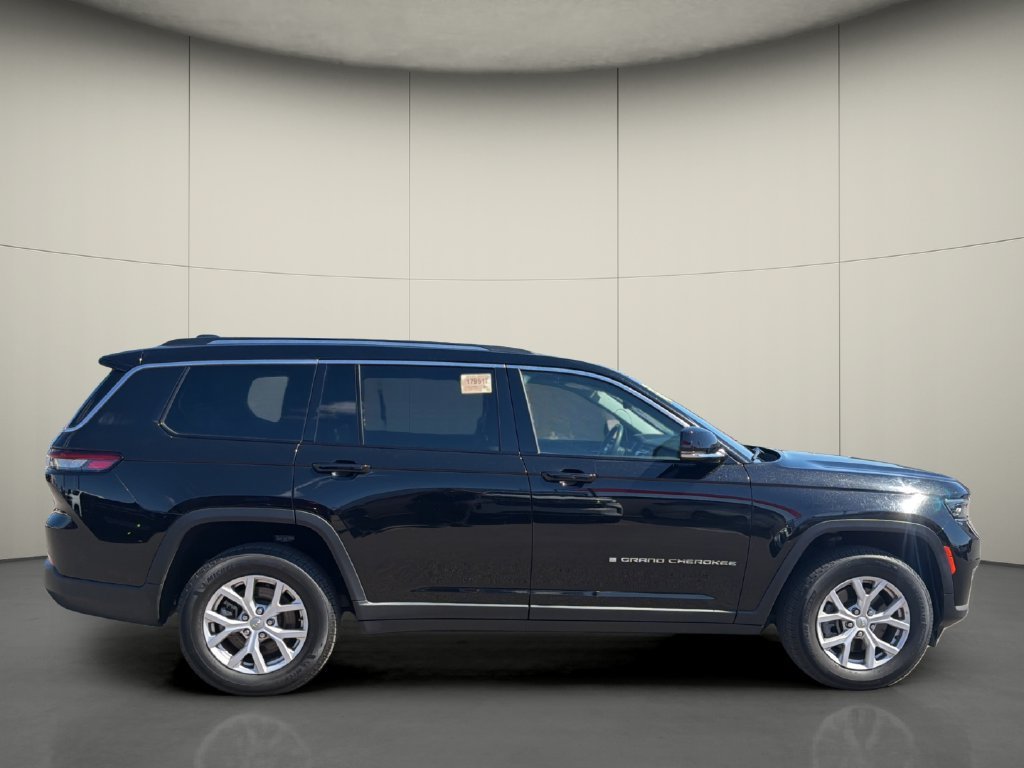 Used 2022 Jeep Grand Cherokee L Limited RWD image 8