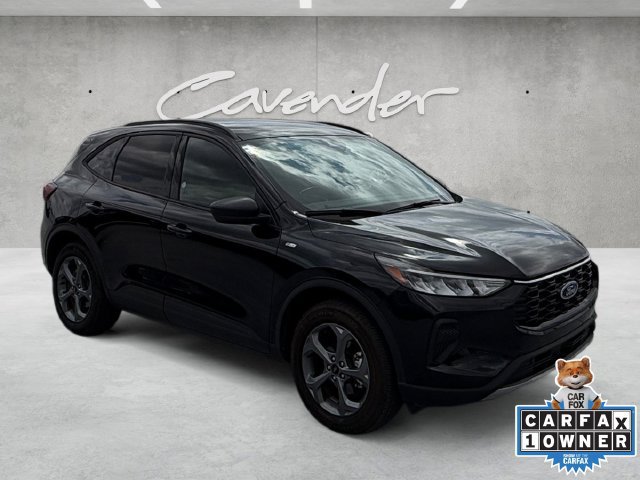 Used 2025 Ford Escape ST-Line AWD/4WD image 2