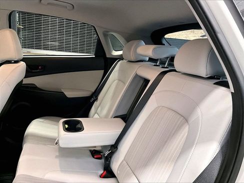 Used 2023 Hyundai Kona SEL image 23