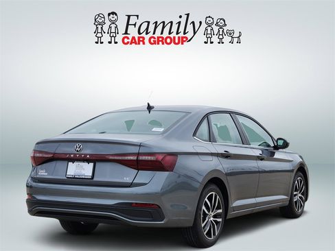 New 2026 Volkswagen Jetta SE image 4