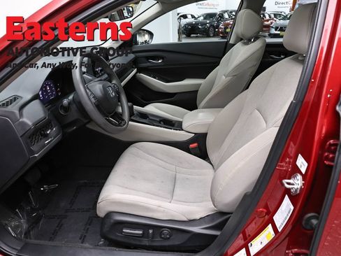 Used 2025 Honda Accord SE image 14